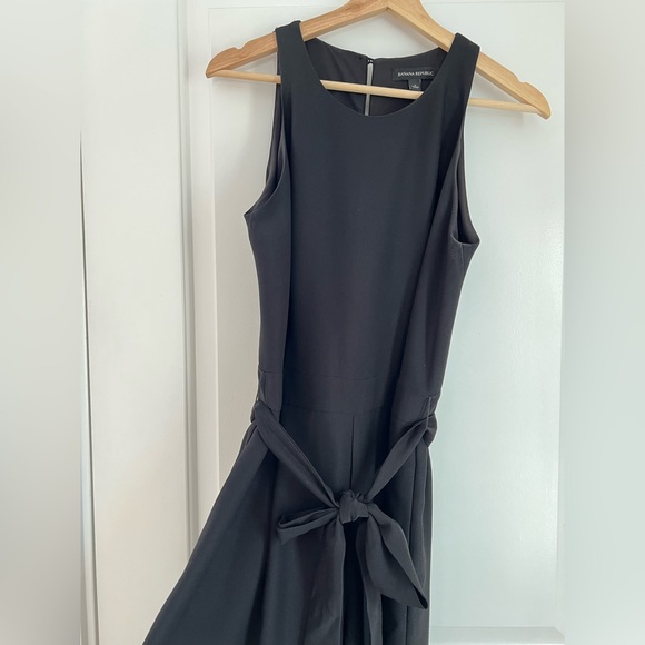 Banana Republic Black Cropped Jumpsuit - Picture 2 of 4